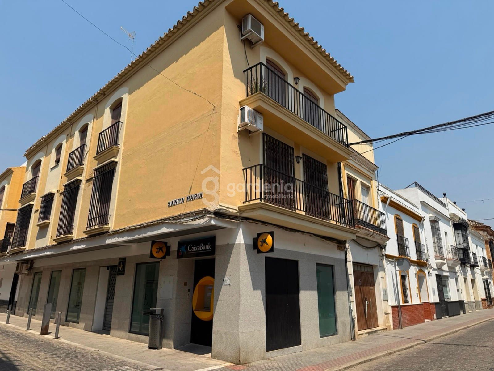 Exterior view of House or chalet for sale in Lora del Río  with Air Conditioner, Terrace and Storage room