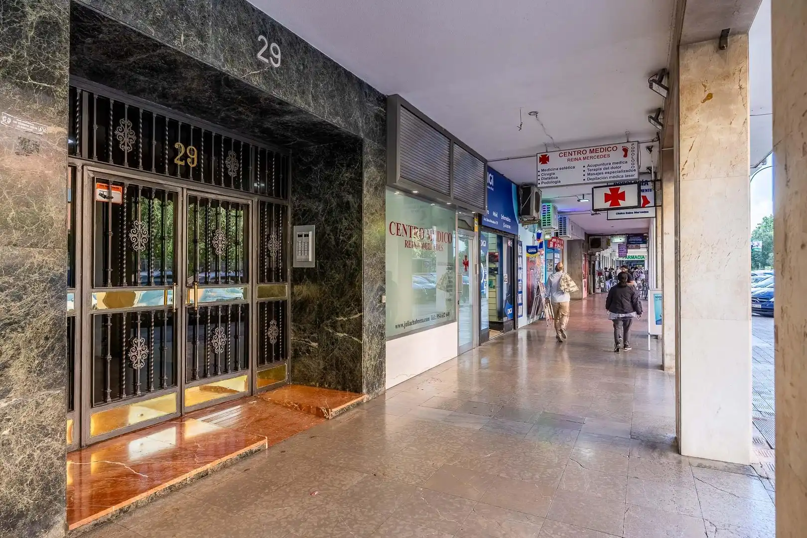 Flat for sale in Sevilla  with Air Conditioner, Terrace and Storage room