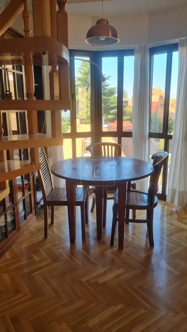 Comedor de Dúplex en venta en Madrid con Aire acondicionado, Calefacción y Jardín privado