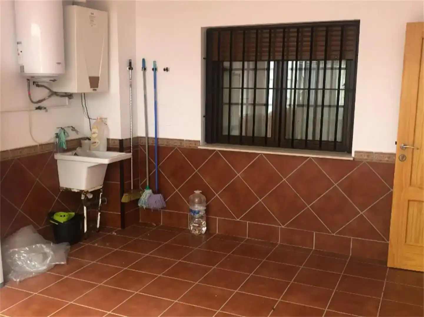 Cuina de Casa adosada en venda en Herrera amb Aire condicionat, Traster i Moblat
