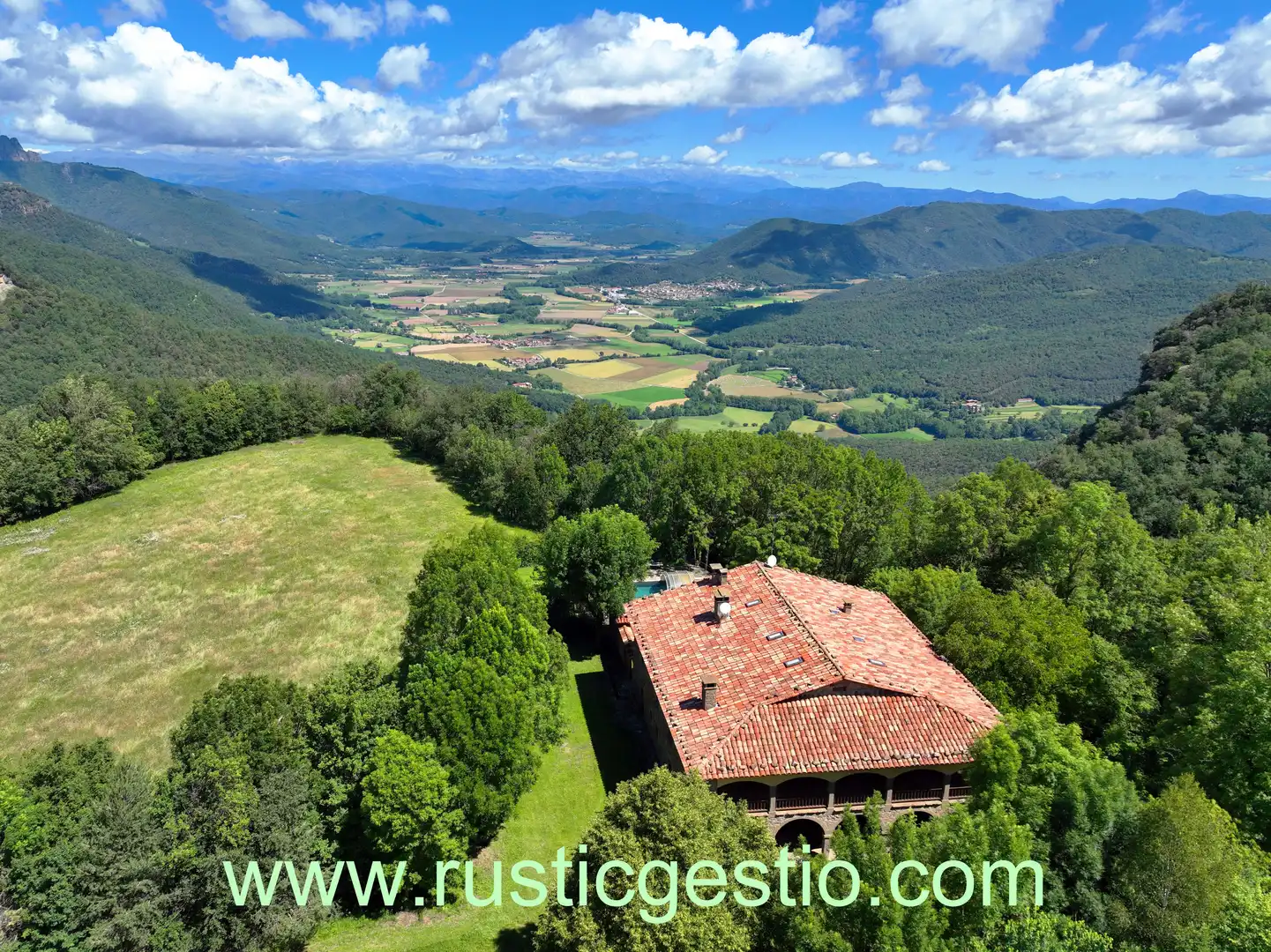 Garten von Country house zum Verkauf in La Vall d'en Bas mit Heizung, Privatgarten und Parkett