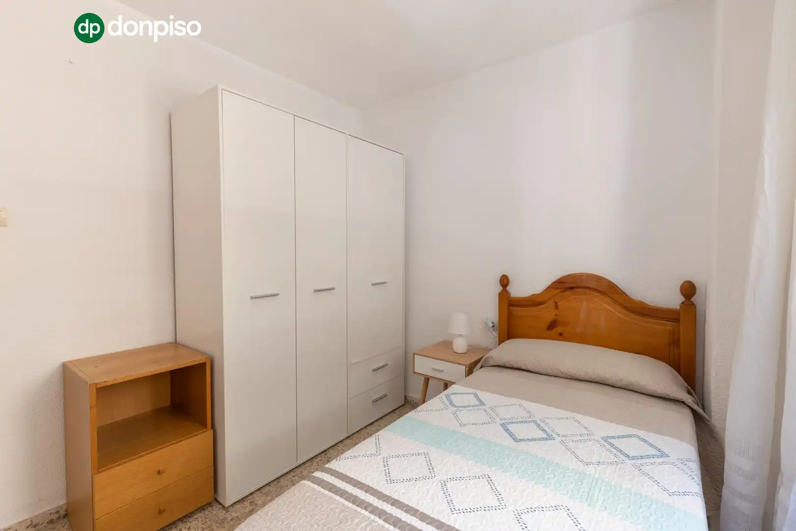Habitación de Piso en venta en Granada con Terraza