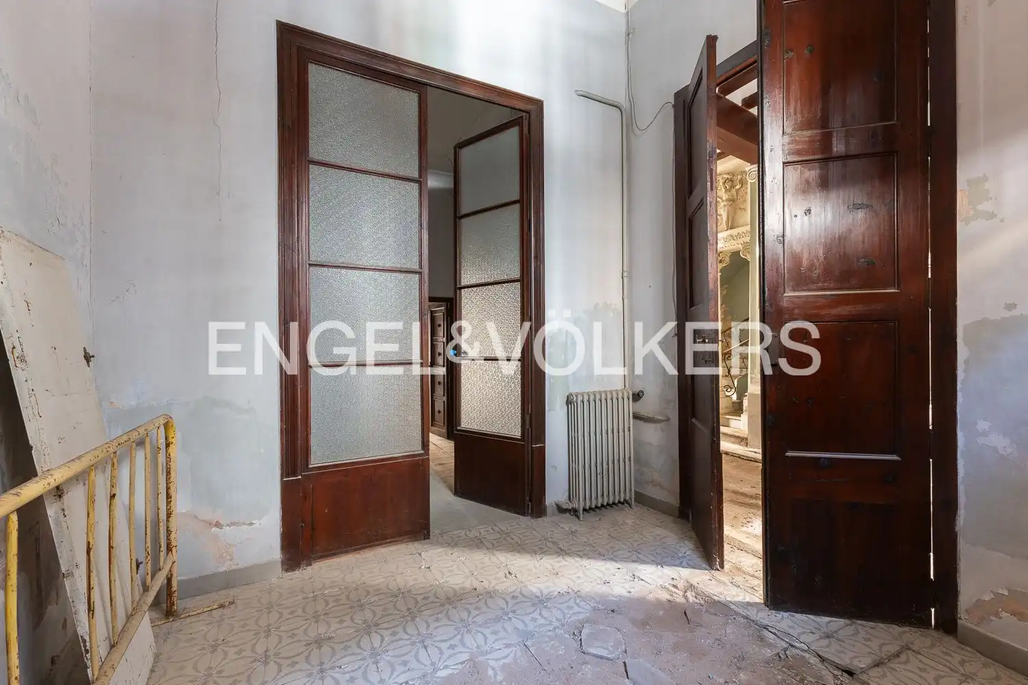 Houses for sale in Sueca  with Heating, Terrace and Balcony