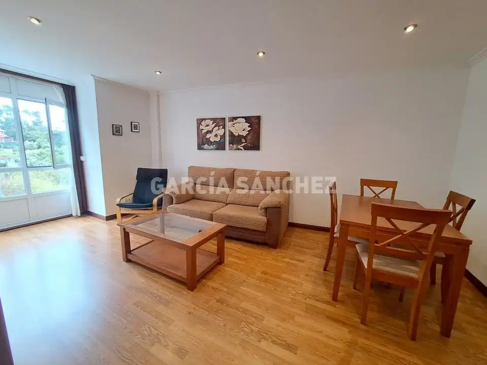 Sala de estar de Apartamento en venta en Boiro con Calefacción, Amueblado y Horno