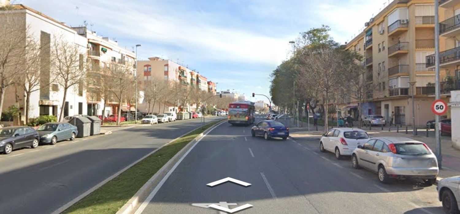 Exterior view of Flat for sale in  Sevilla Capital