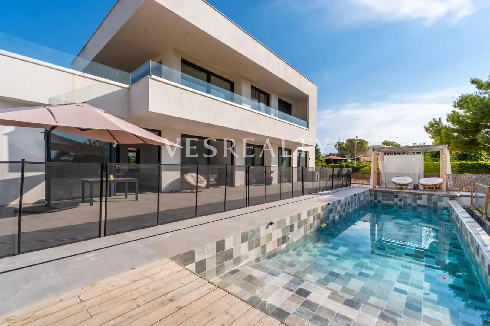 Vista exterior de Casa o chalet de alquiler en Alicante / Alacant con Aire acondicionado, Calefacción y Terraza