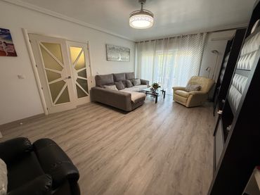Maison mitoyenne avec balcon à vendre à Calle Pajarillos 14