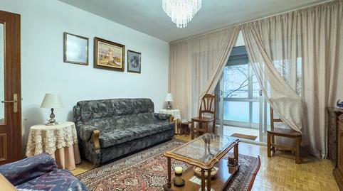 Foto 2 de Pis en venda a Calle de Badalona, Tres Olivos - Valverde,  Madrid Capital