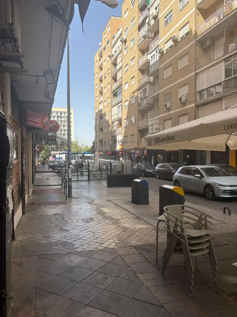 Vista exterior de Pis de lloguer en Granada amb Aire condicionat i Moblat