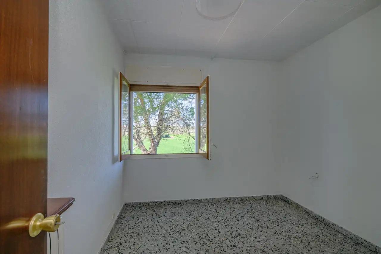 Dormitori de Finca rústica en venda en Manresa amb Calefacció, Jardí privat i Traster