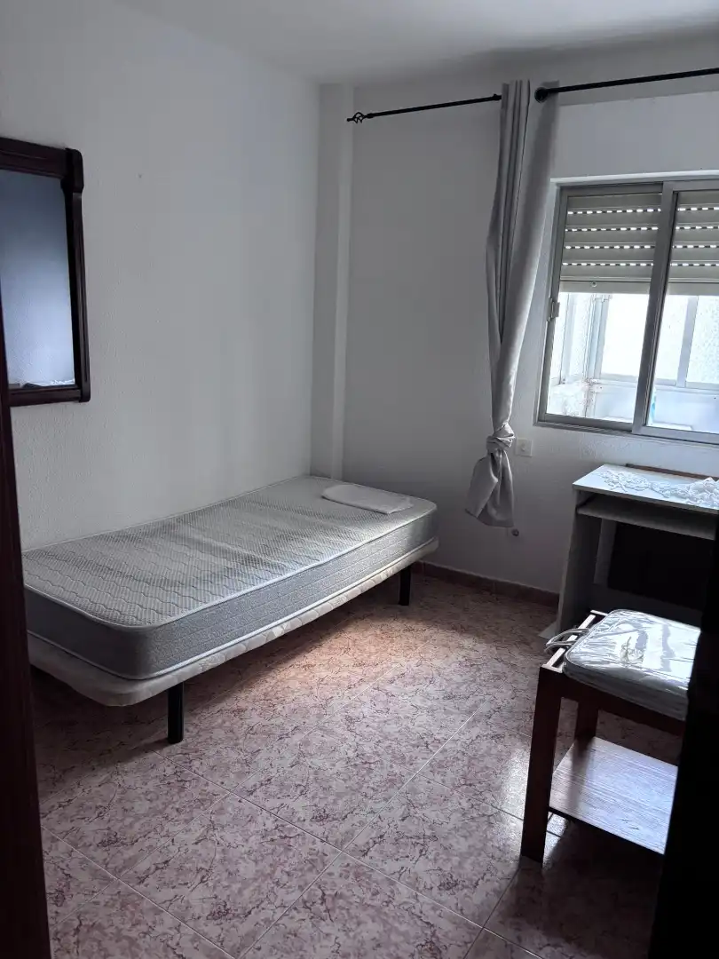 Piso con ascensor en alquiler en Calle Jesús Rincón Jiménez, imagen 9