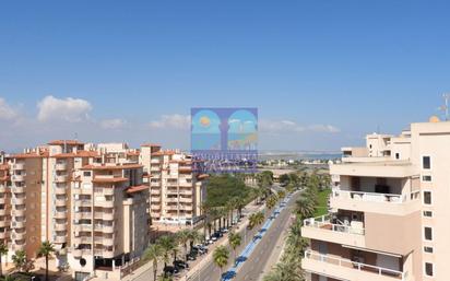 Außenansicht von Wohnungen zum verkauf in La Manga del Mar Menor mit Klimaanlage, Terrasse und Balkon