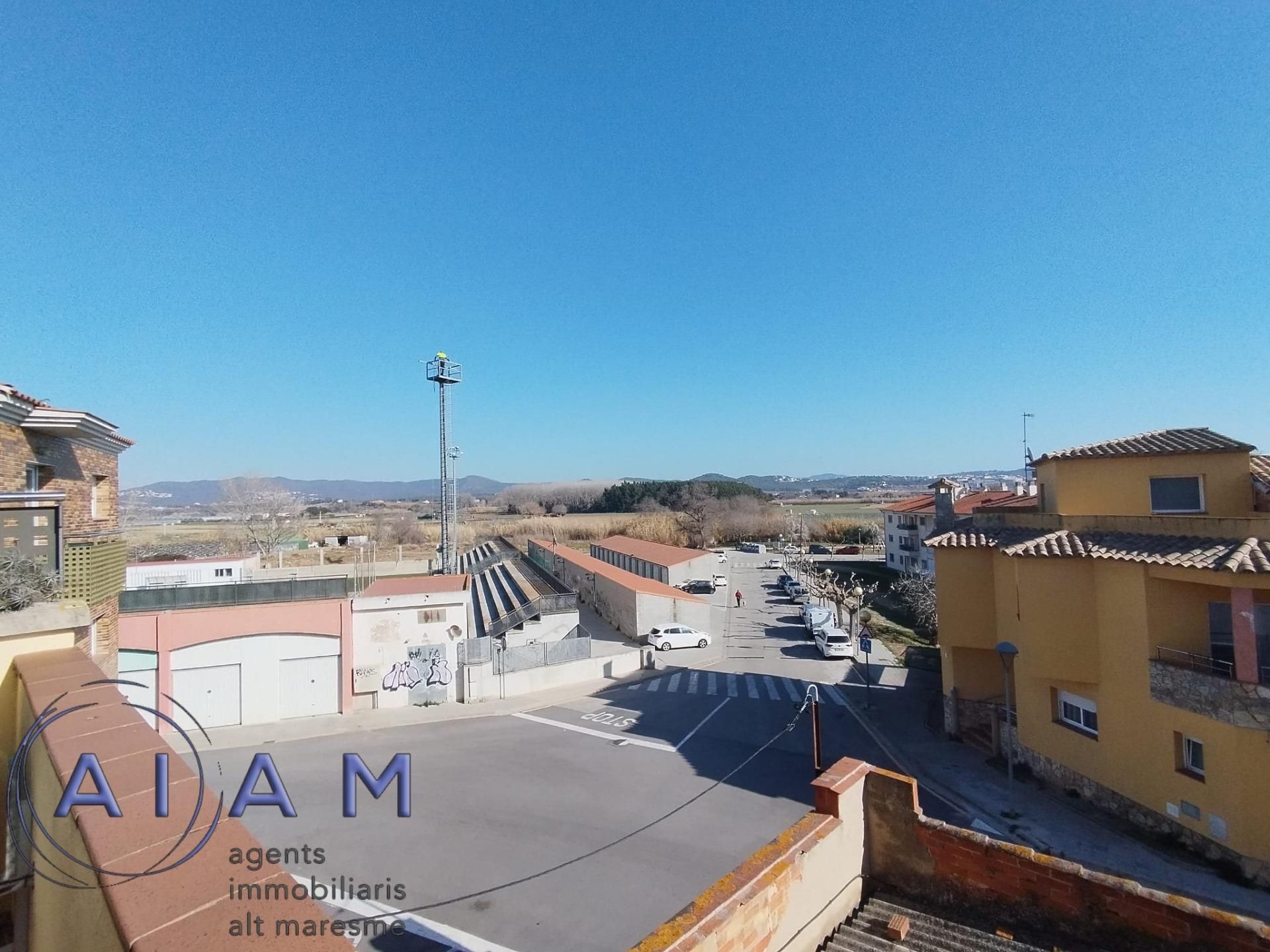 Vista exterior de Casa adosada en venta en Palafolls con Aire acondicionado, Calefacción y Terraza