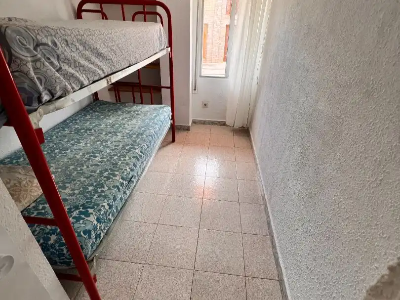 Habitación de Local en venta en Ribafrecha
