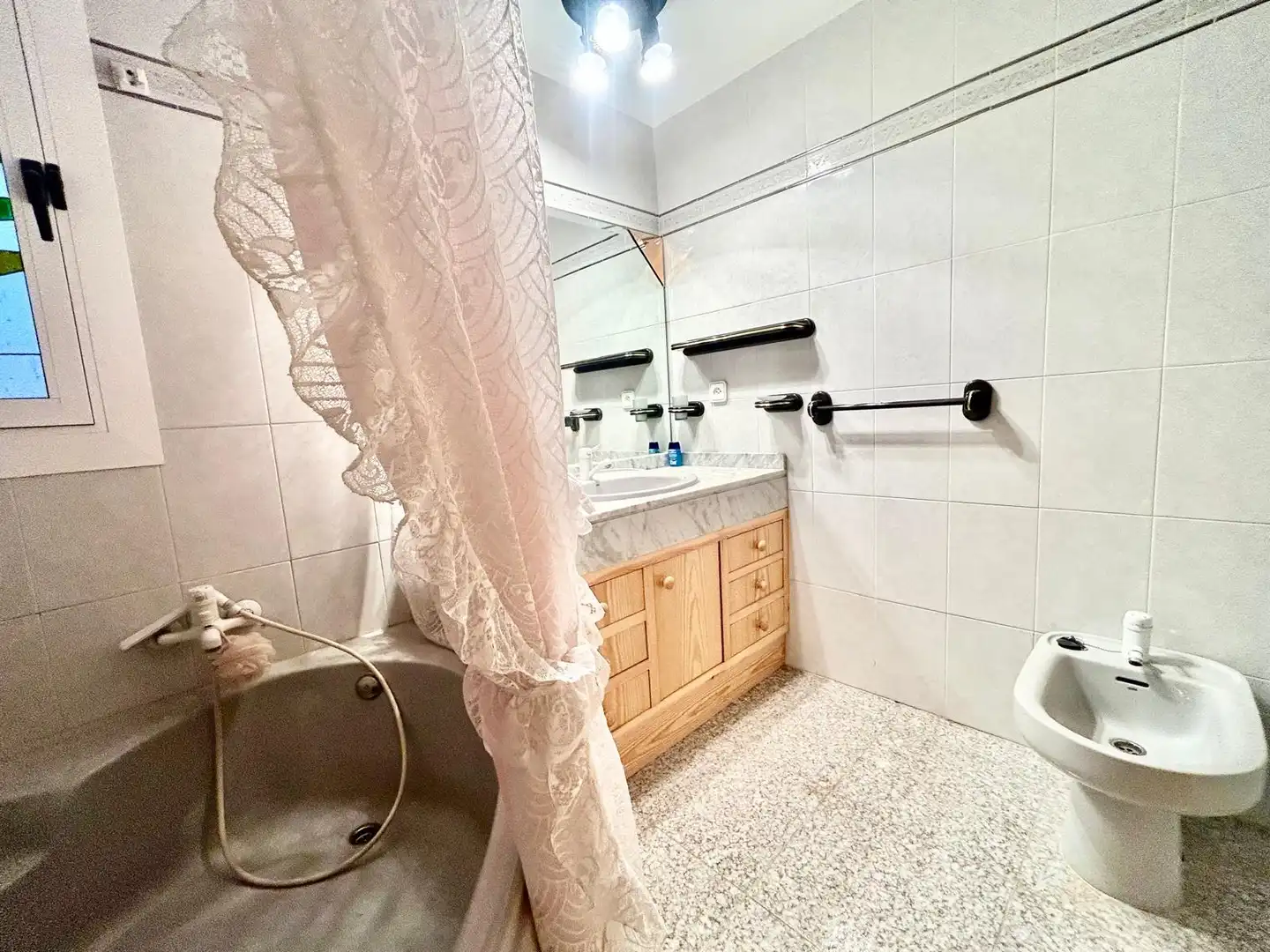 Baño de Casa adosada en venta en Paterna del Río con Calefacción, Terraza y Trastero