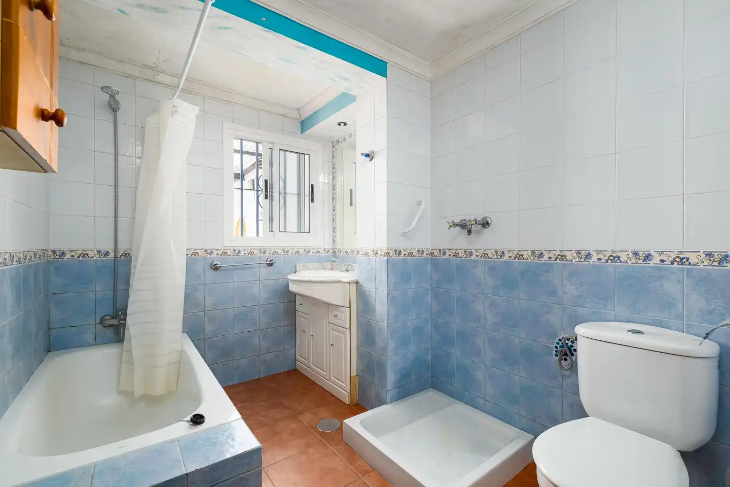Baño de Casa o chalet en venta en Ardales con Terraza