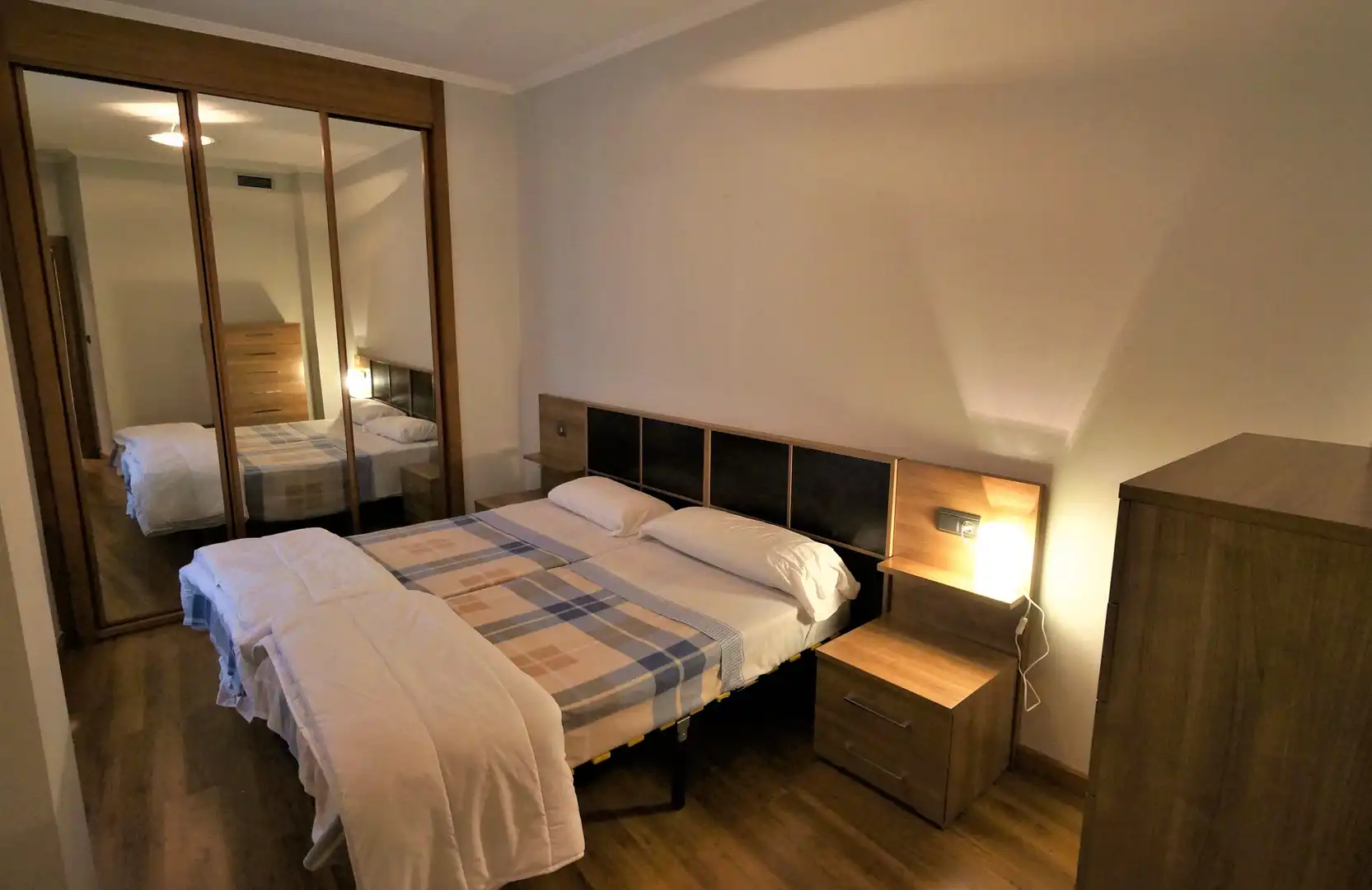 Habitación de Apartamento de alquiler en Salamanca con Aire acondicionado, Calefacción y Parquet