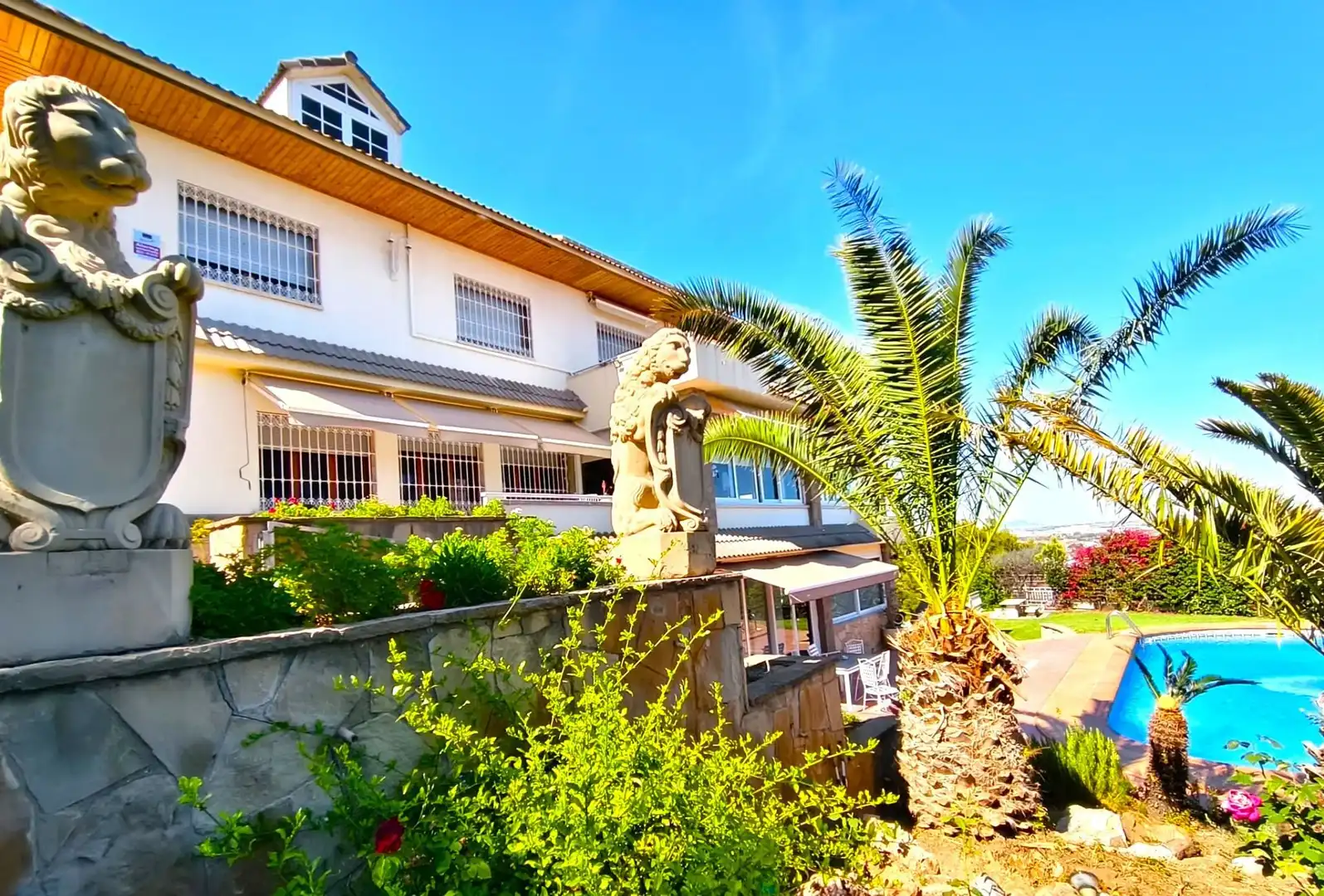 Exterior view of Houses for sale in Castelldefels  with Heating, Private garden and Terrace