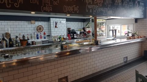 SE VENDE NEGOCIO DE HOSTELERIA, EN PLENO FUNCIONAMIENTO.