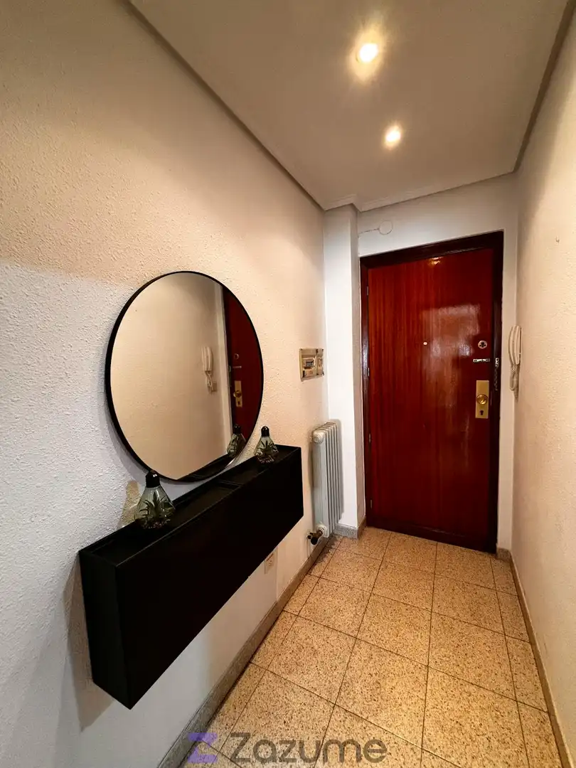 Wohnung zur Miete in  Logroño mit Heizung, Abstellraum und Möbliert