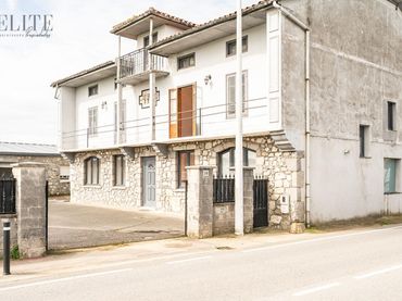 Casa in vendita a Calle de José María Pereda