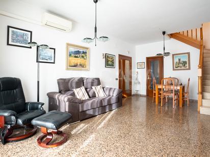 Living room of Duplex for sale in L'Hospitalet de Llobregat  with Terrace and Balcony