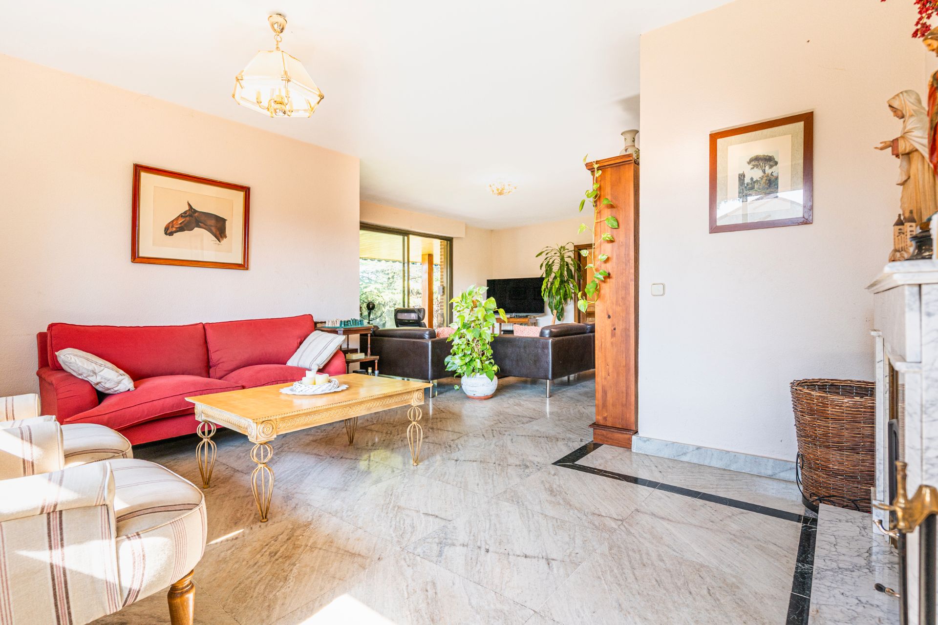 Living room of House or chalet for sale in Majadahonda  with Air Conditioner, Heating and Private garden