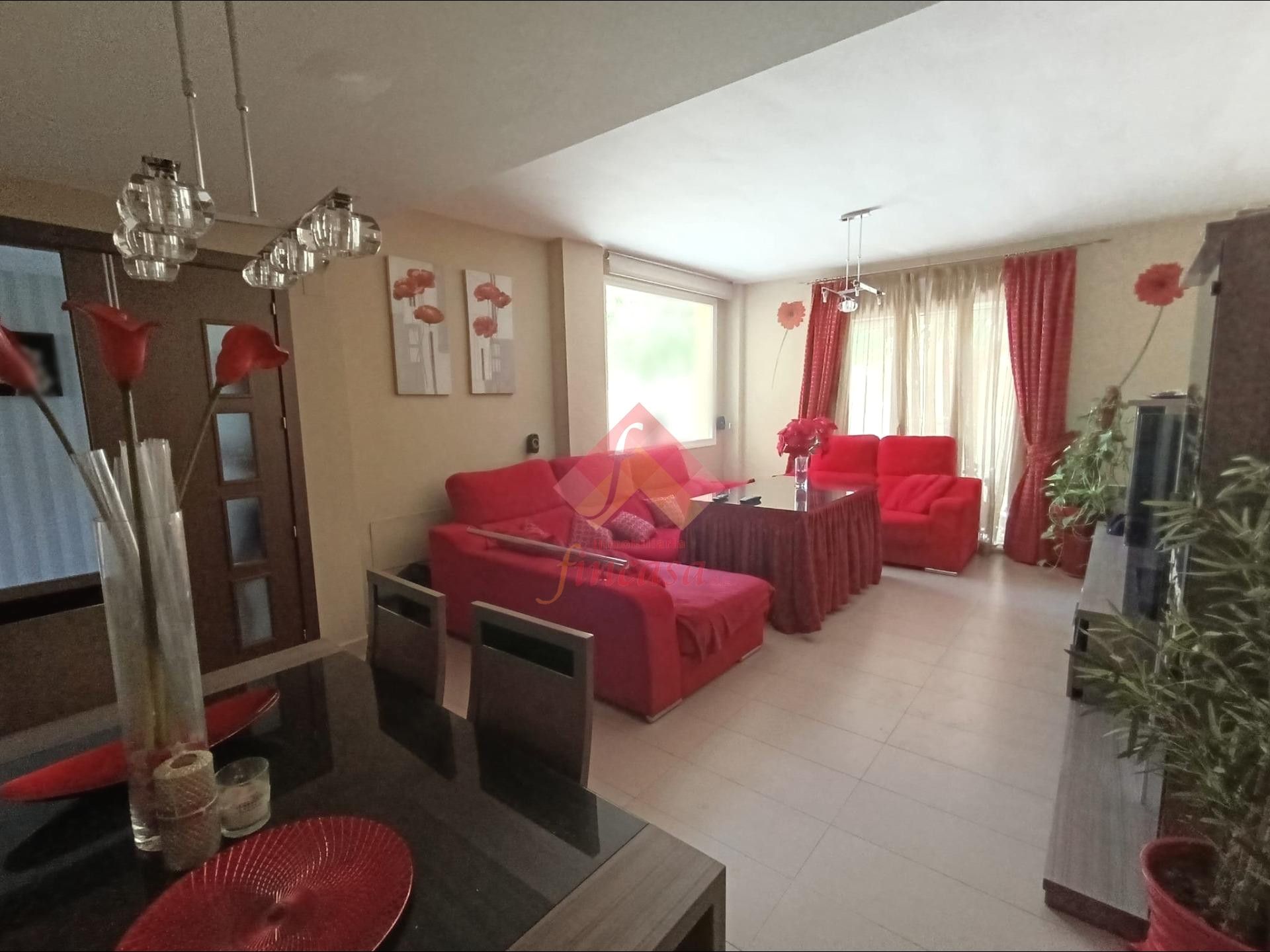 Sala d'estar de Casa o xalet en venda en Ronda amb Aire condicionat, Terrassa i Traster