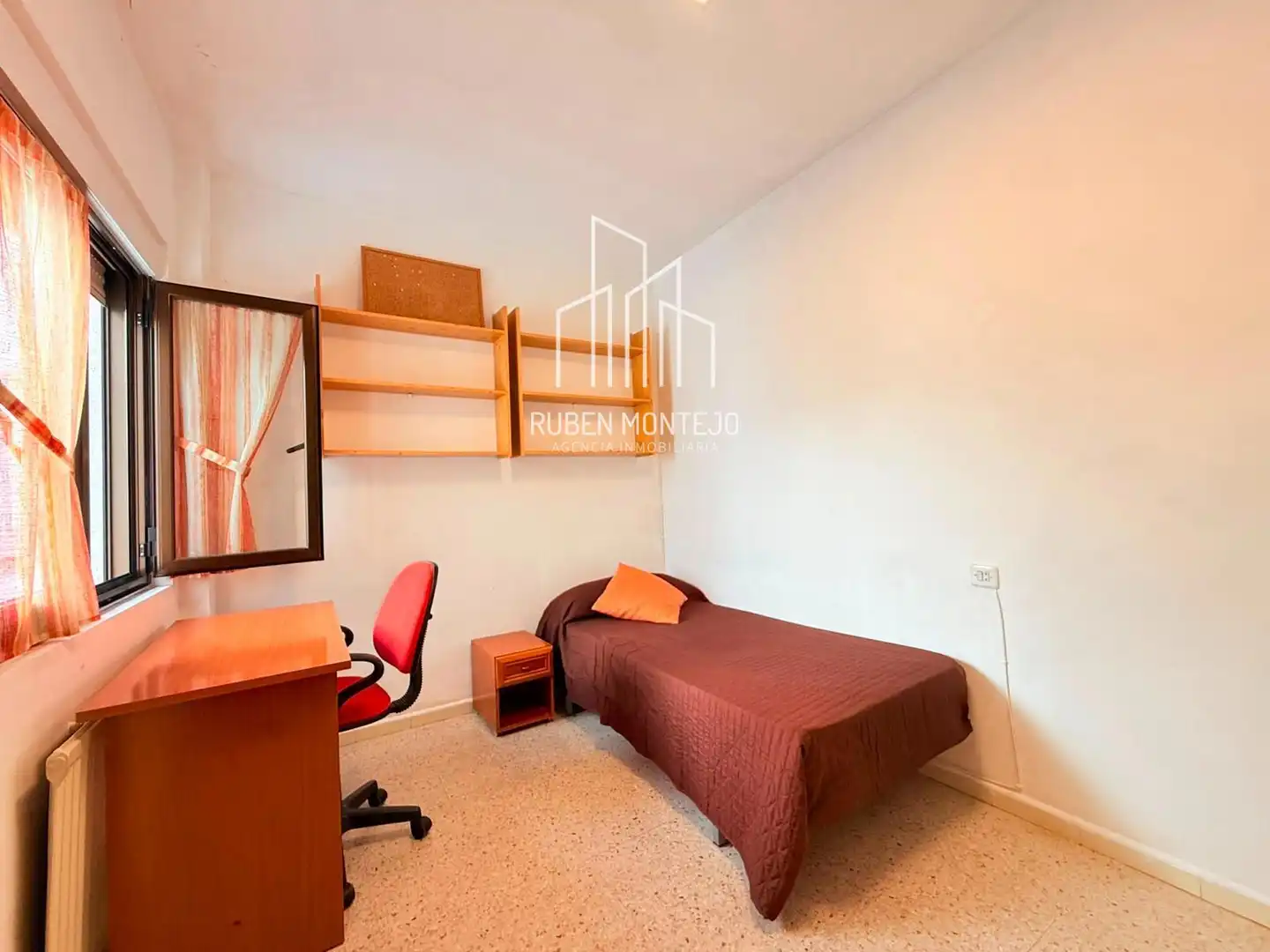 Habitación de Piso de alquiler en Salamanca con Calefacción, Terraza y Amueblado