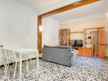 Piso con ascensor en venta en Avenida GAUDI