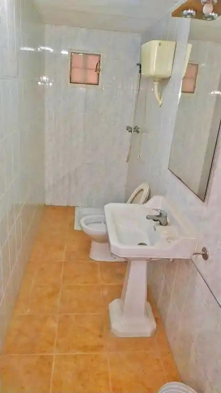 Baño de Nave industrial en venta en Mogente / Moixent