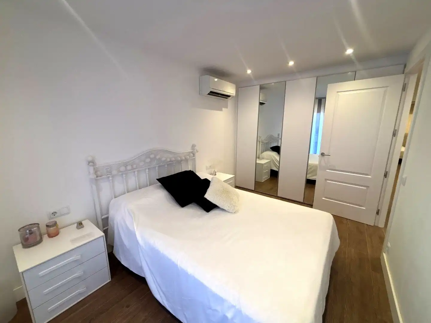 Habitación de Casa adosada en venta en Alcanar con Aire acondicionado, Terraza y Amueblado