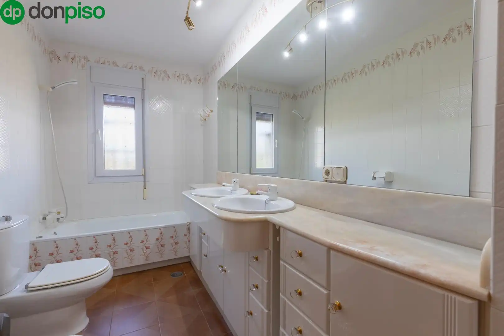 House with pool for sale in Avenida MONTEVIVE, imagen 37