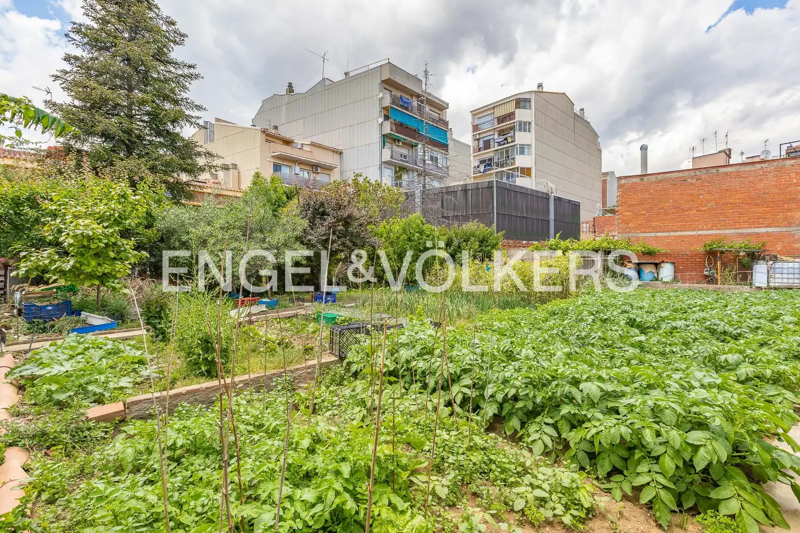 Houses for sale in Terrassa  with Air Conditioner, Heating and Private garden