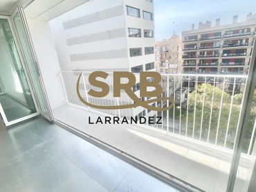 Office space with lift to rent in Carrer de Joan d'Àustria