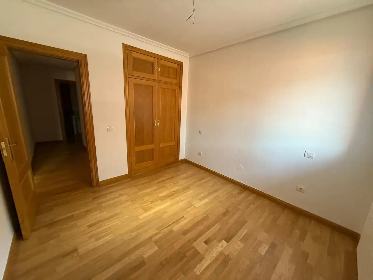 Bedroom of Flat for sale in Castro-Urdiales  with Heating, Parquet flooring and Terrace
