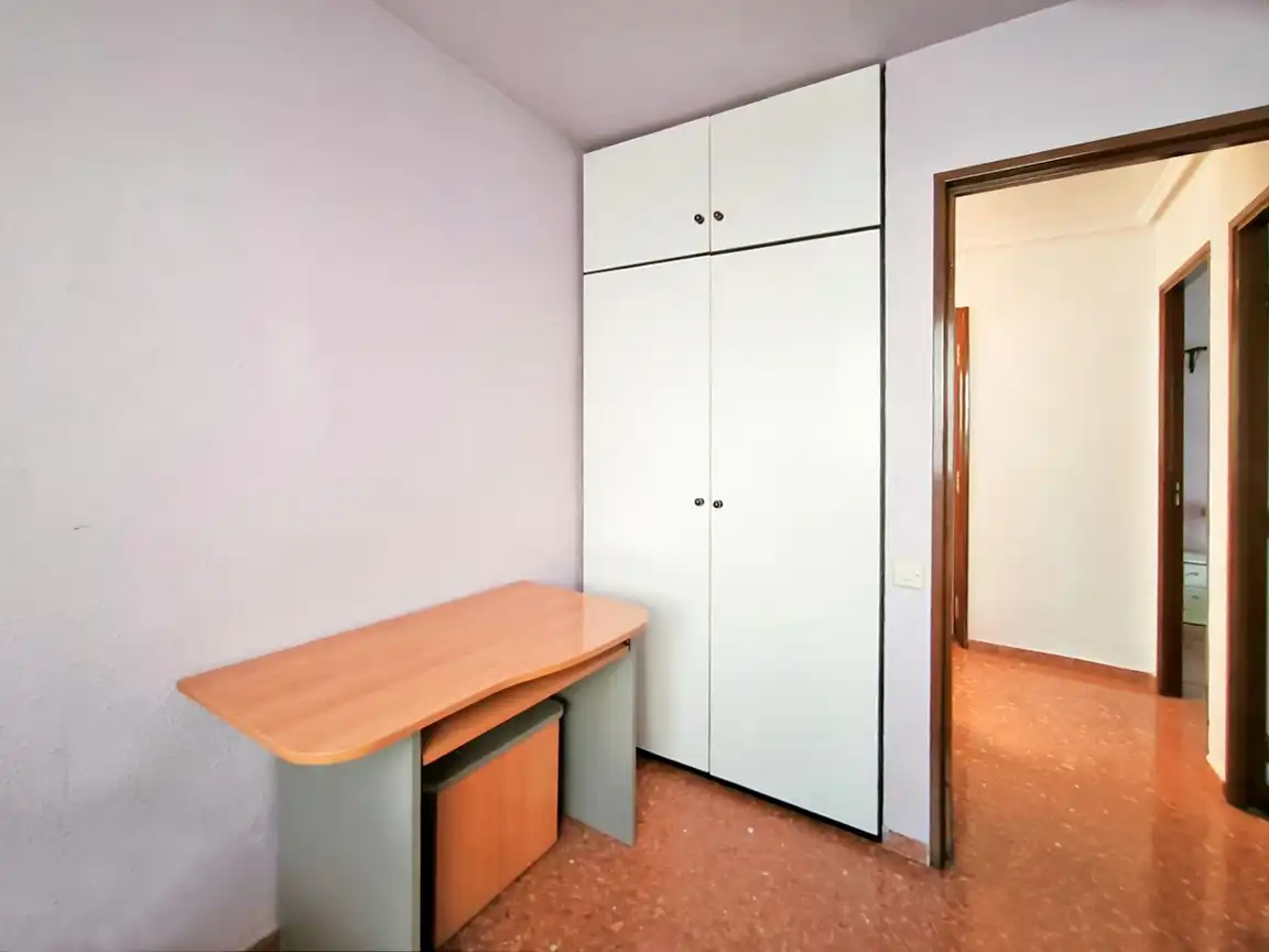 Schlafzimmer von Wohnung zum Verkauf in Torrent mit Abstellraum und Balkon