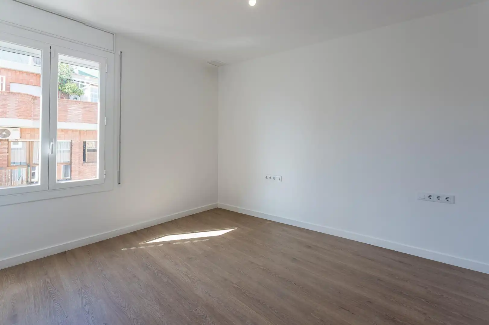 Dormitori de Àtic de lloguer en Barcelona amb Aire condicionat, Calefacció i Parquet