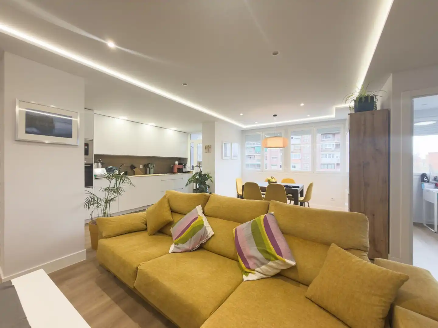 Flat with lift for sale in Fuencarral - El Pardo, imagen 2