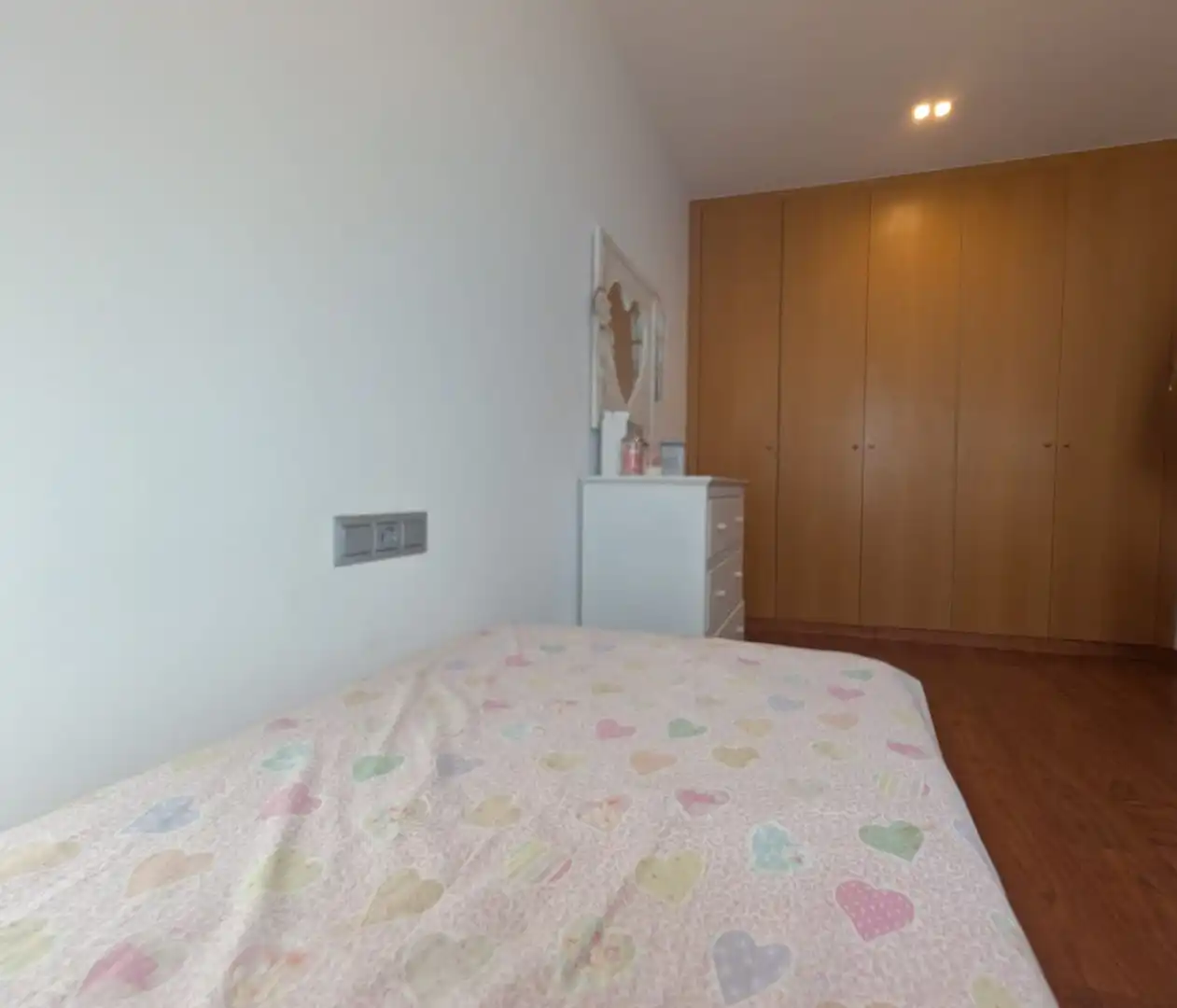 Habitación de Casa adosada en venta en Castellón de la Plana / Castelló de la Plana con Aire acondicionado, Calefacción y Terraza