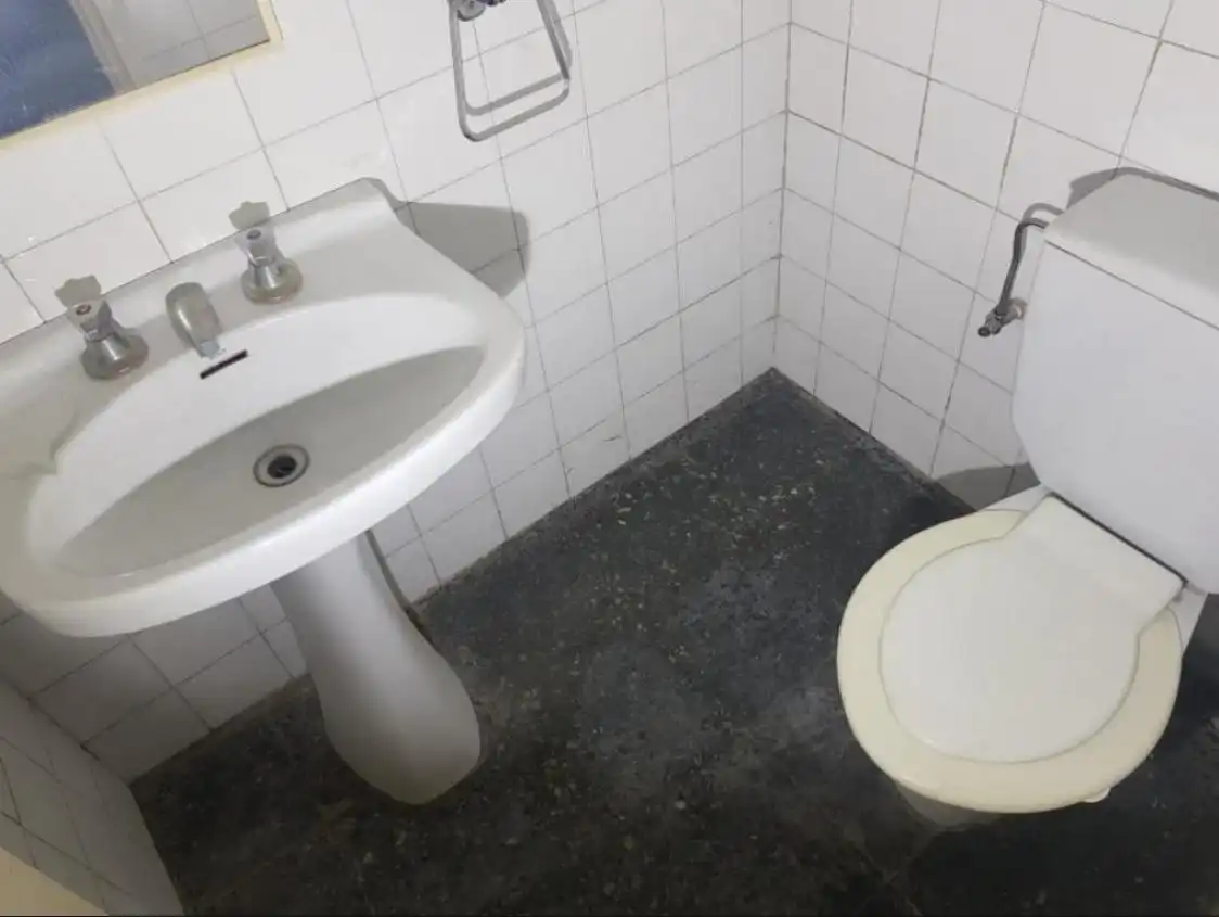 Local comercial en venda a Centre - Passeig i Rodalies, imagen 4
