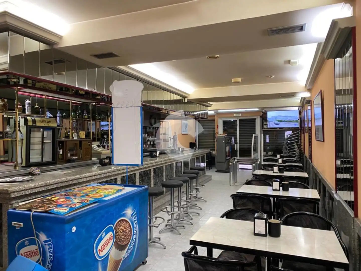 Locale commerciale in vendita a BARCELONA 68