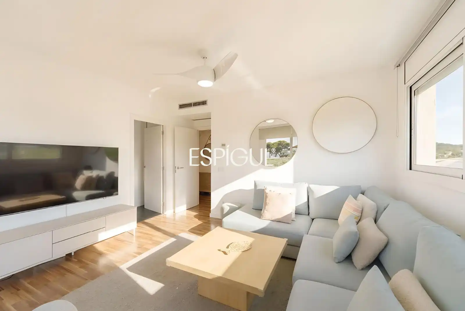 Living room of Flat for sale in Sant Andreu de Llavaneres  with Air Conditioner, Heating and Parquet flooring