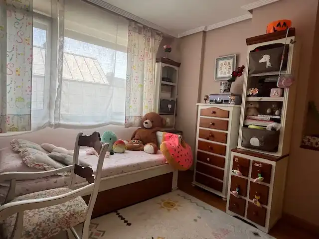 Dormitori de Casa adosada en venda en Santander amb Calefacció, Jardí privat i Parquet
