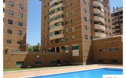 Swimming pool of Flat for sale in Valladolid Capital  with Swimming Pool