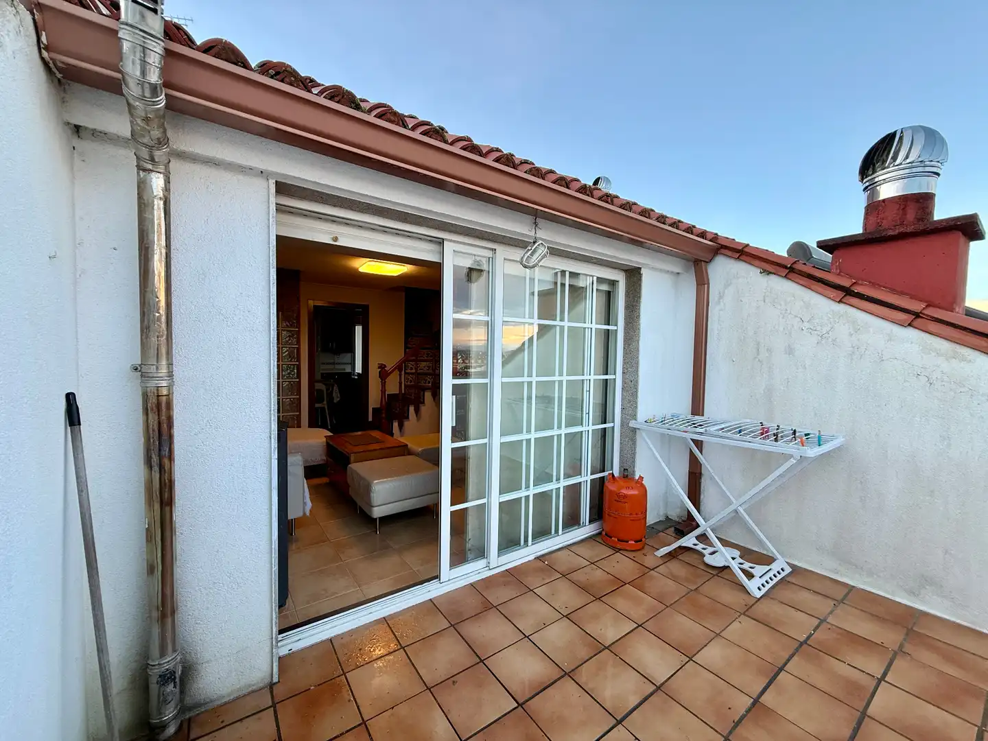 Balcony of Attic for sale in O Grove    with Terrace, Storage room and Furnished