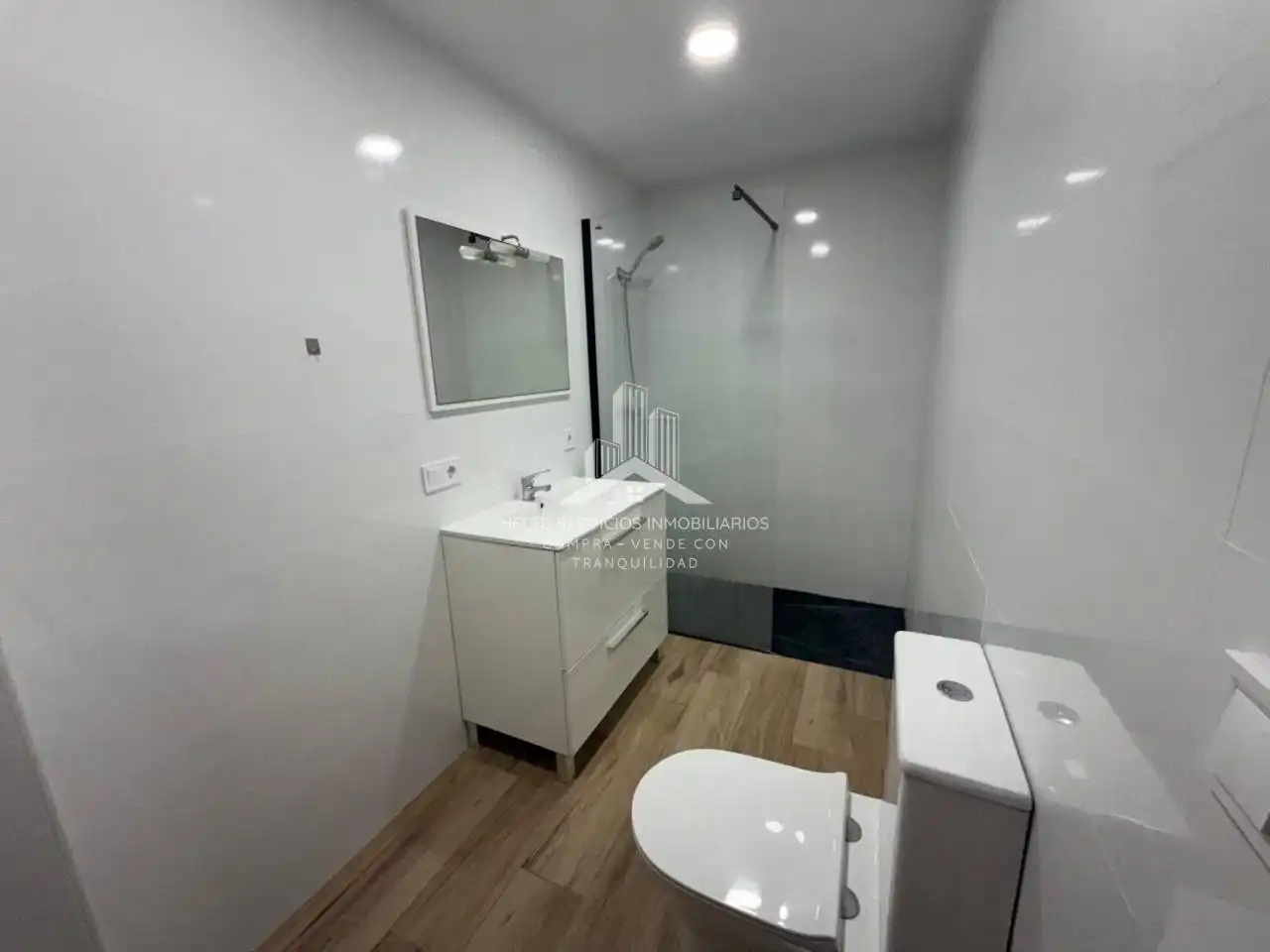 Badezimmer von Wohnung zur Miete in Castellón de la Plana / Castelló de la Plana mit Möbliert und Balkon