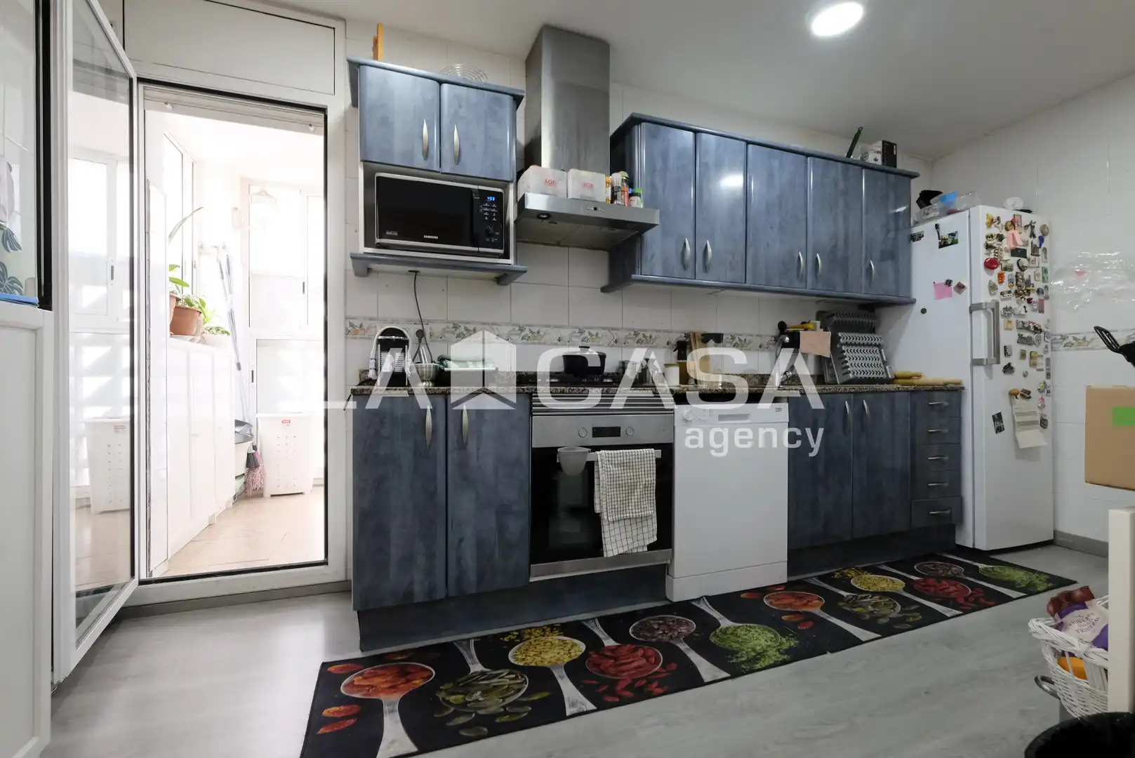Cocina de Piso en venta en Barcelona con Calefacción y Balcón