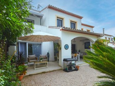 Adosado con piscina en venta en Pedreguer