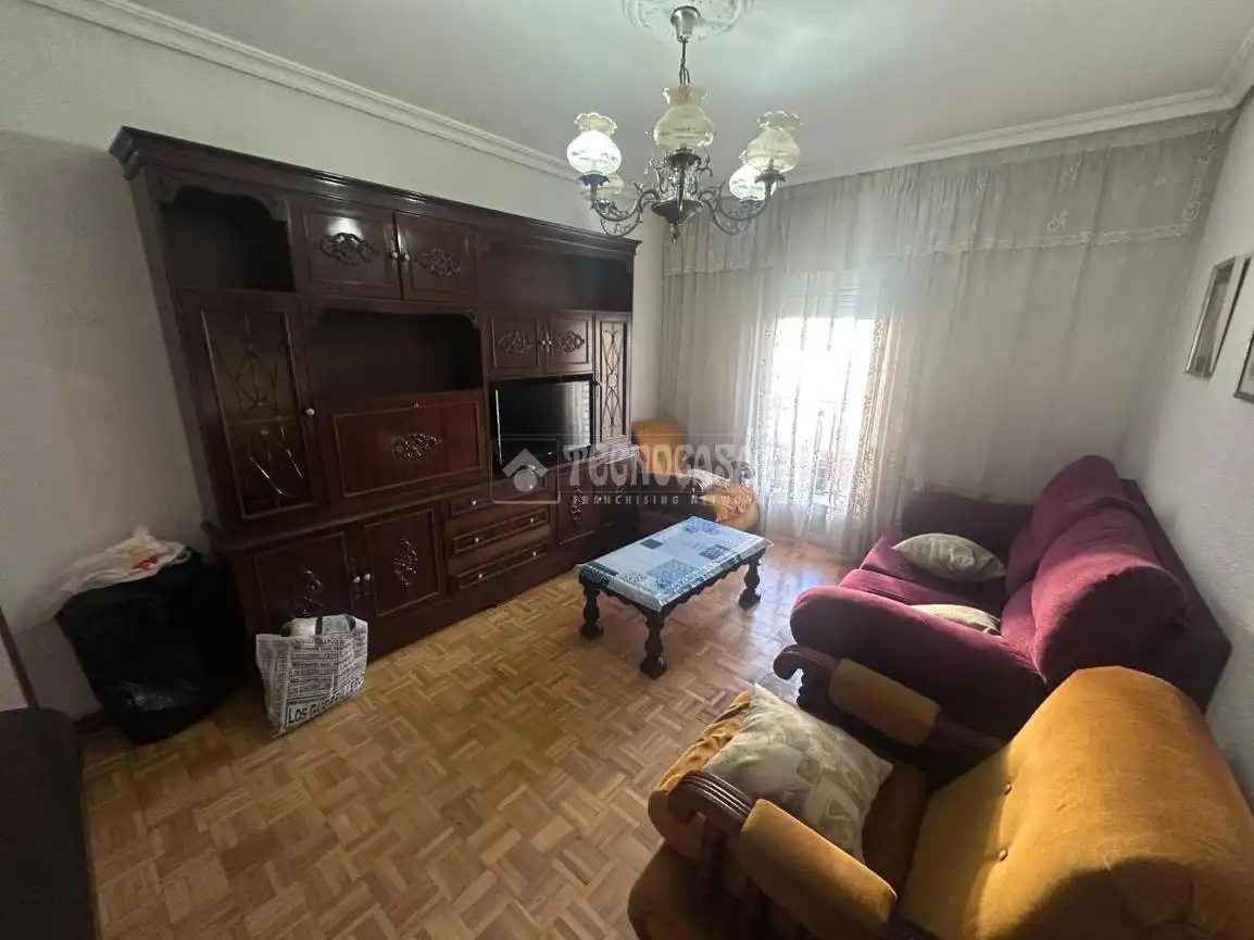 Piso en venta en C. Margaritas, Centro